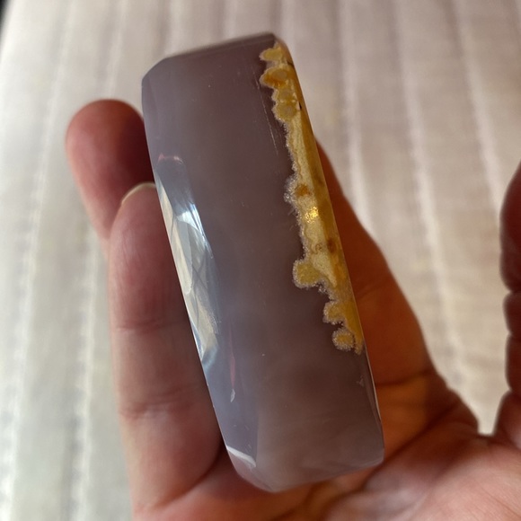 Agate Druzy Moon. GORGEOUS 🔥. Sparkling. Bluish grey tones with bright druzy/wt - Picture 12 of 17